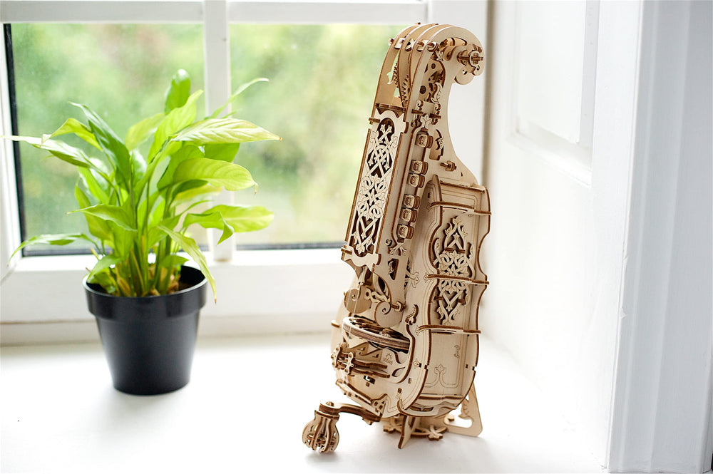 UGEARS Hurdy-Gurdy rosin included for immediate playing