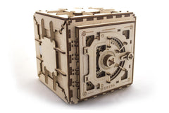 UGEARS Model Safe Kit front view shows intricate mechanism for problem solving