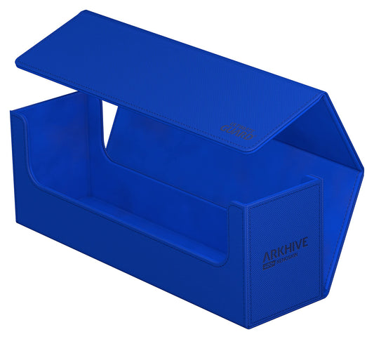 Magnetic closure of Ultimate Guard Arkhive 400+ for secure transport