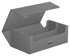 Ultimate Guard Arkhive 800+ shows magnetic closure for secure transport.