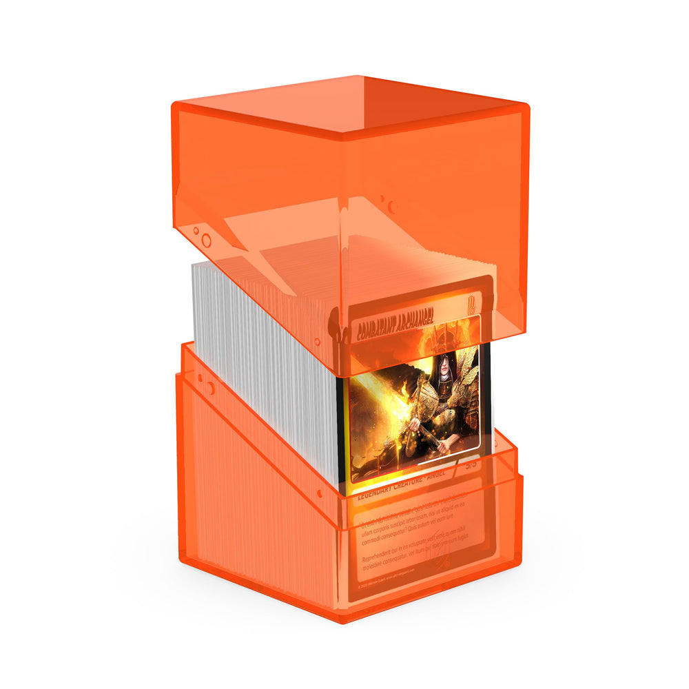 Ultimate Guard Boulder 100+ Clear deck case open with double sleeves: easy access and organized decks.