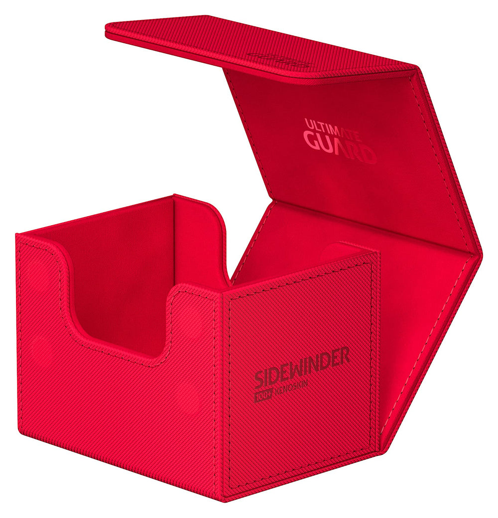 Interior microfiber lining of Ultimate Guard Sidewinder 100+ protecting card faces
