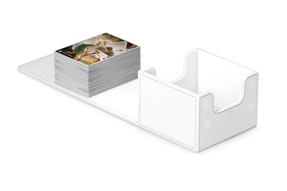 Ultimate Guard Sidewinder 133+ magnetic closure securing double-sleeved cards.
