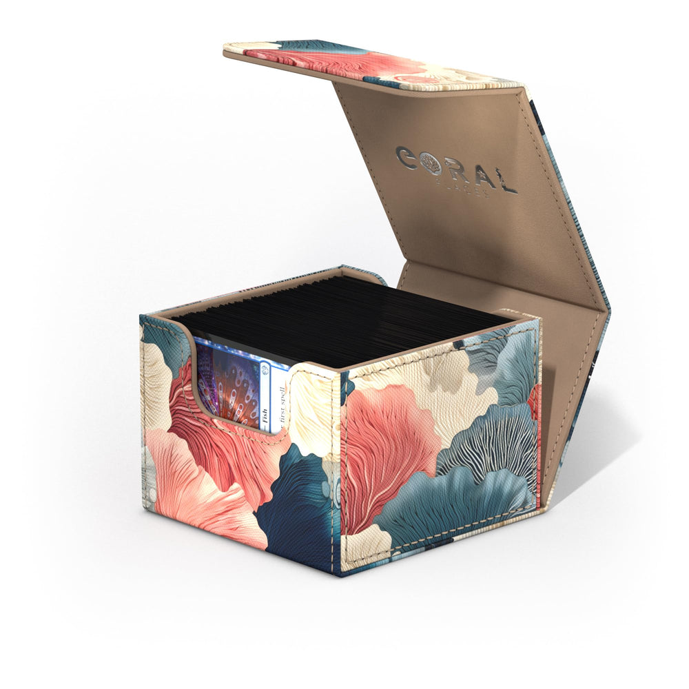 Soft microfiber lining protects sleeves and cards in the Sidewinder.