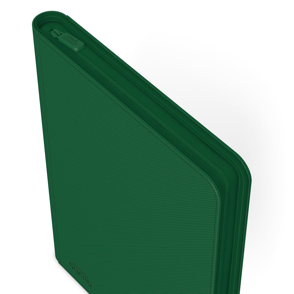 Ultimate Guard Zipfolio 320 20 integrated 9-pocket pages for versatile storage.