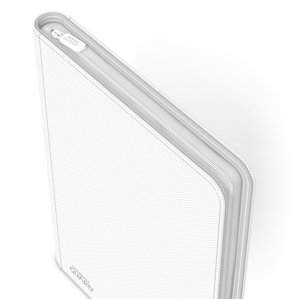 Ultimate Guard Zipfolio 360 supports double-sleeved cards for extra protection.