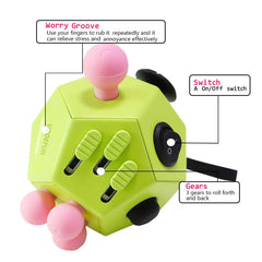 UOOEFUN fidget cube joystick feature aids fidgeting without distractions.