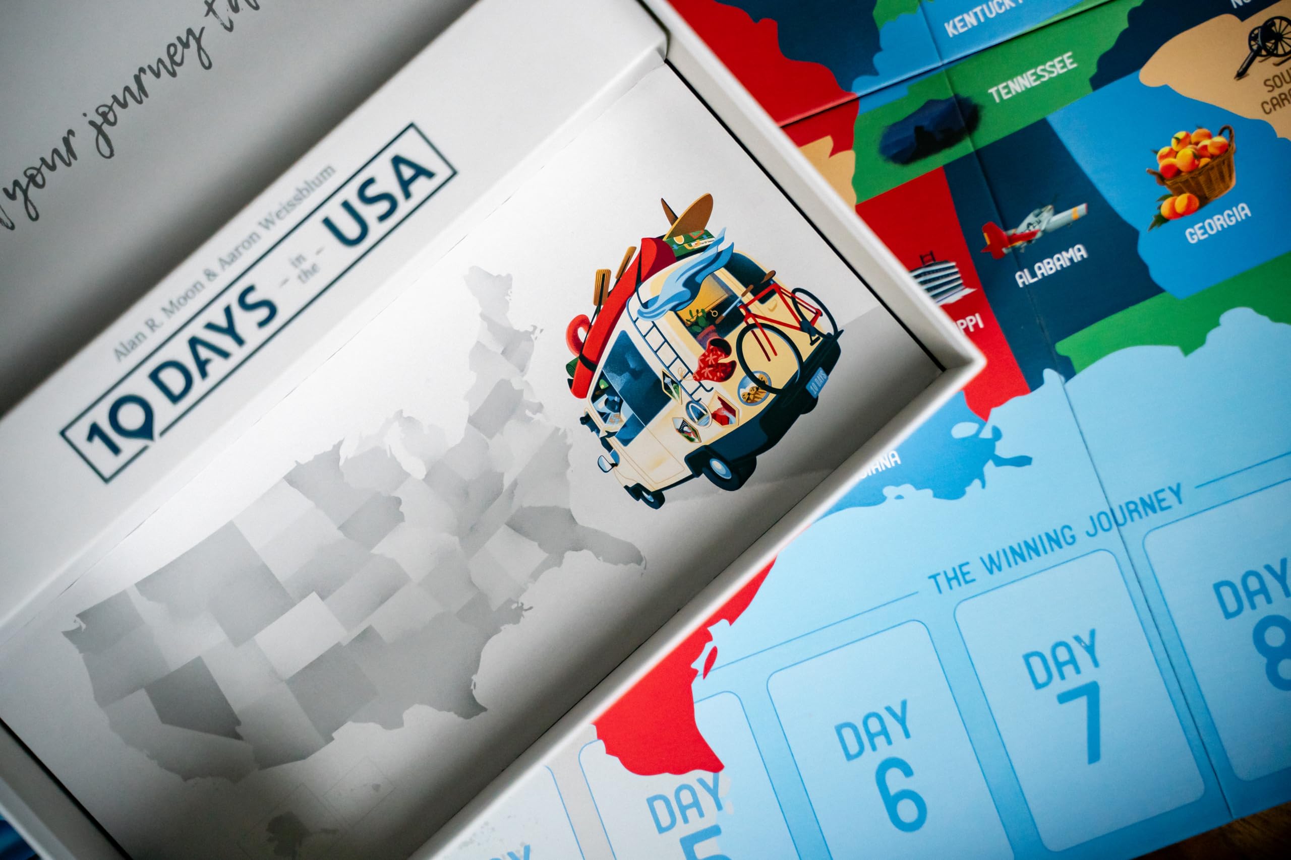 USAOPOLY 10 Days in the USA educational geography experience