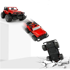 UXRPTU 1:16 off-road fighter dashboard lights illustrate interactive play features