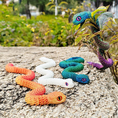 uyrzwek snake toy desk decor with lifelike details