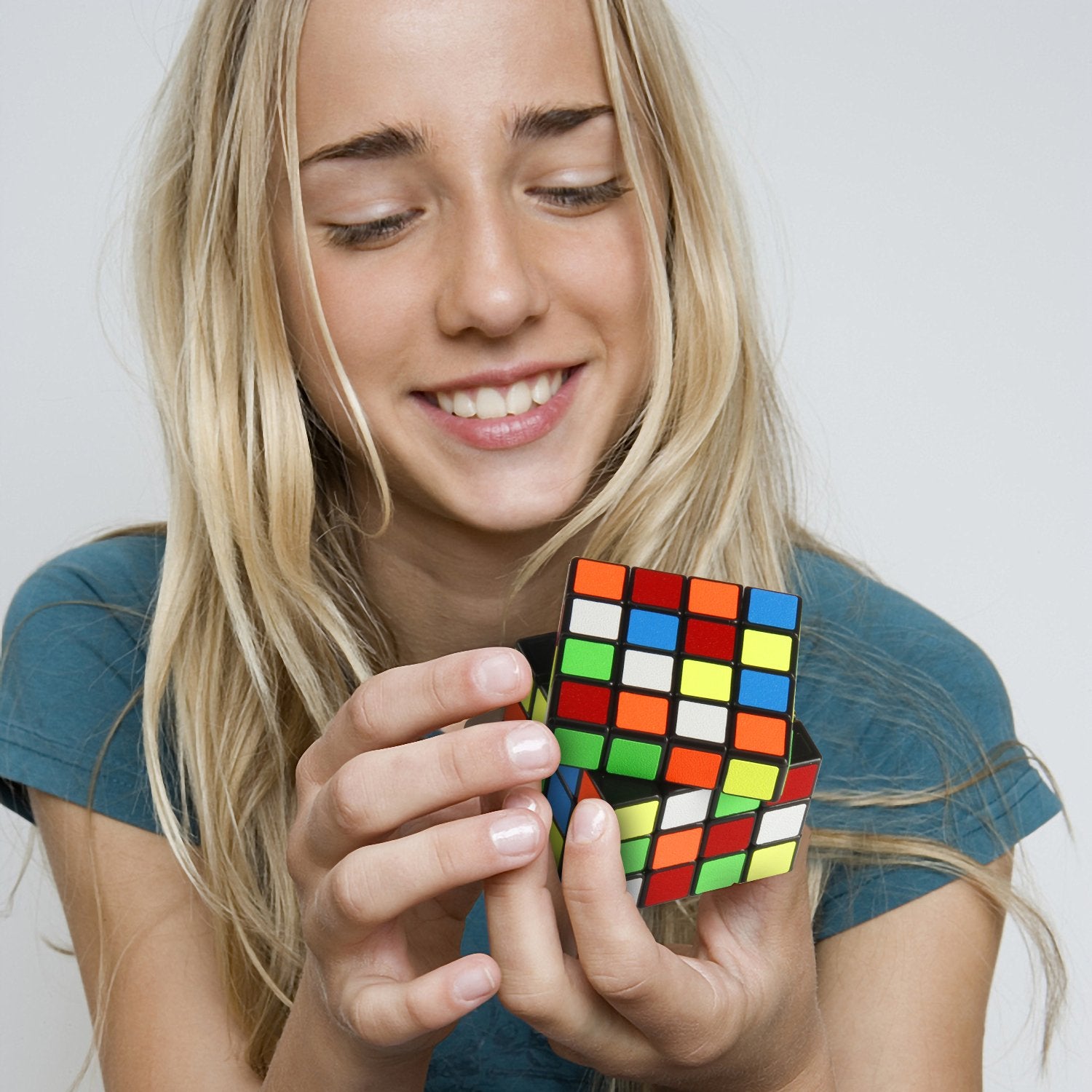Gift-ready Vamslove 4x4x4 speed cube suitable for puzzle lovers.