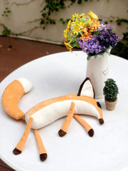 VANVENE The Little Fox sitting pose, decorative yet cuddly