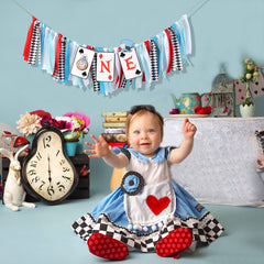 VAVAYAO baby girl 1st birthday decoration creates dreamy charm