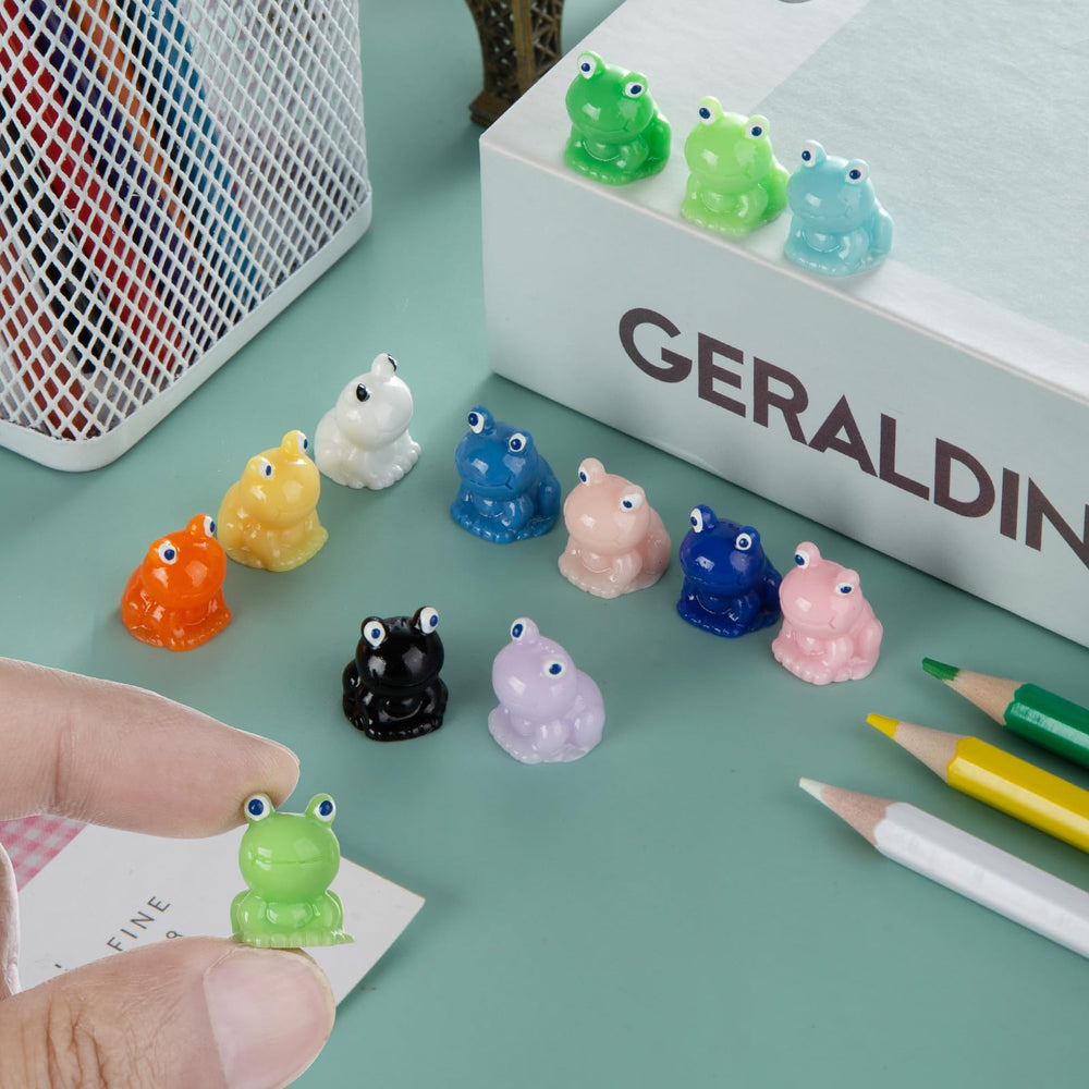 Vawuz mini resin frog figurines DIY garden decor enhances terrariums.