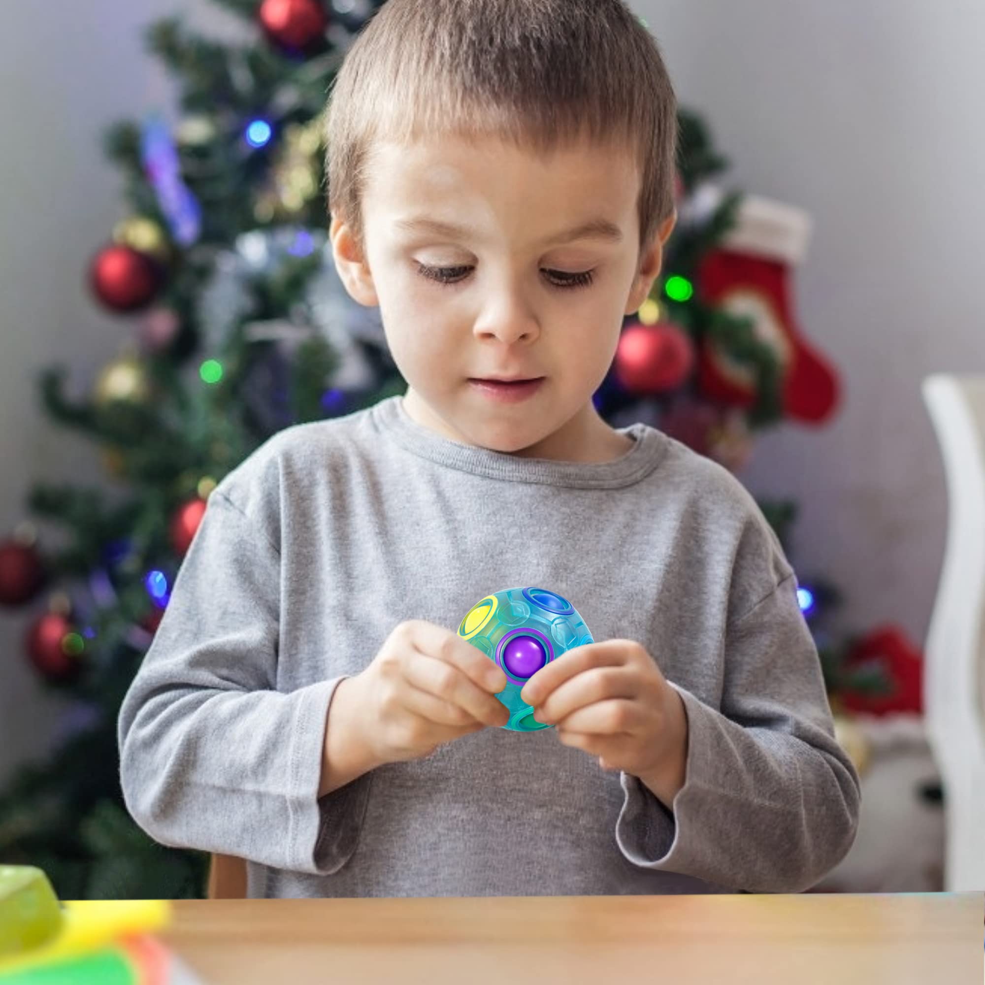 Close up of Vdealen Rainbow Puzzle Ball hole detail and colors