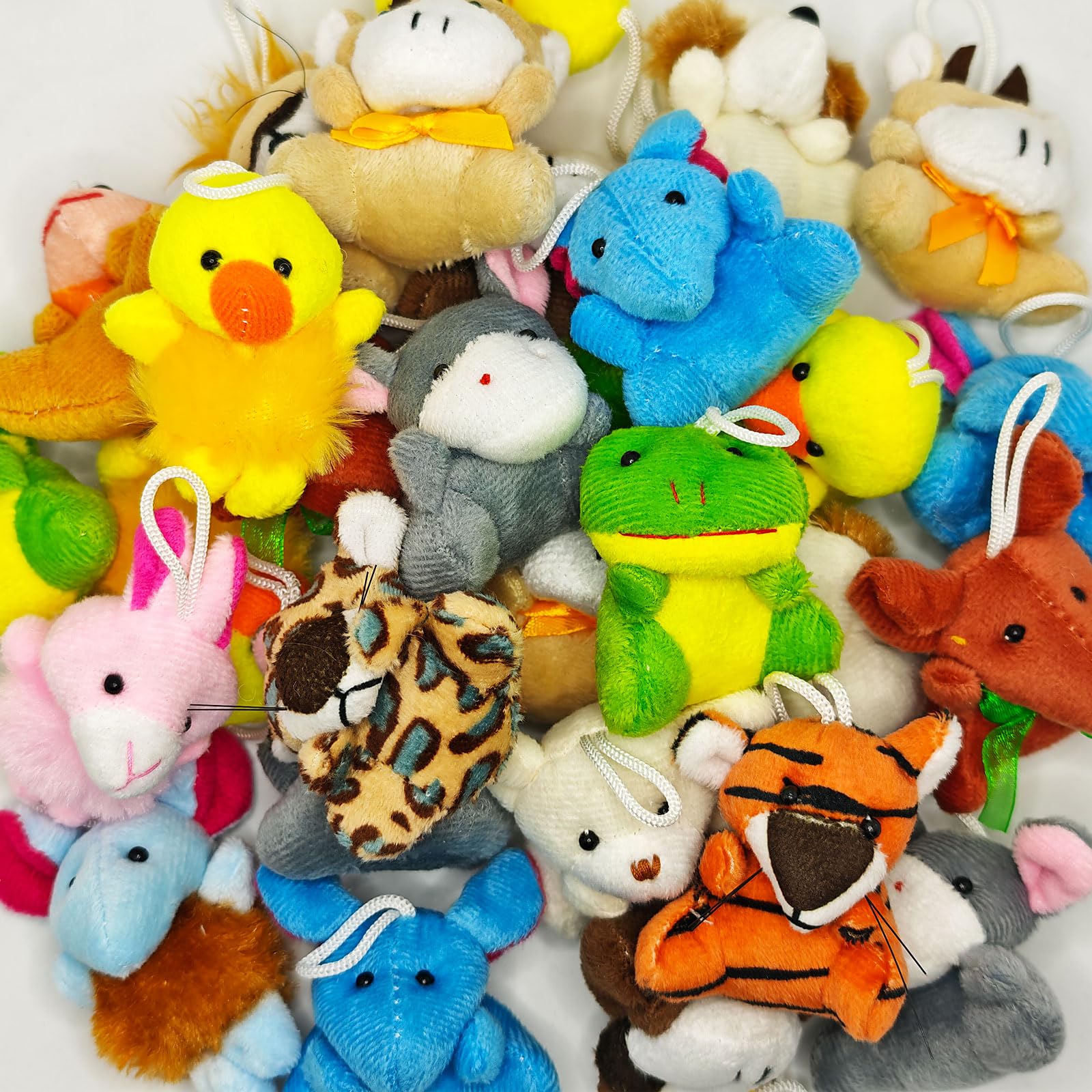 VEALIZUU monkey mini plush keychain, a fun companion for bags and zippers