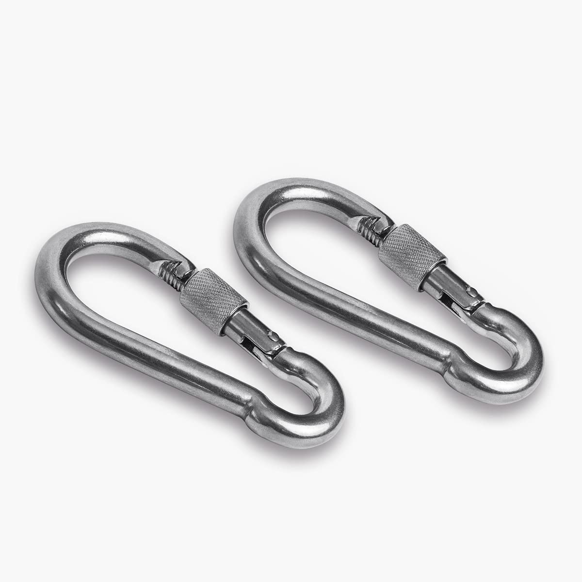 Velomill SUS304 snap hooks resist corrosion for durable outdoor connections.