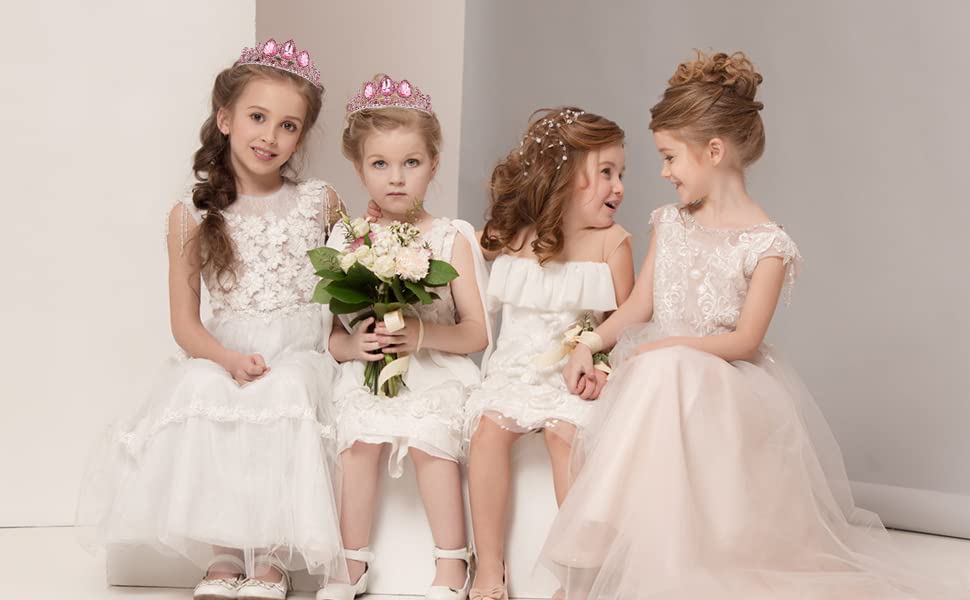 VELSCRUN crown with comb prevents slipping during play or posing.