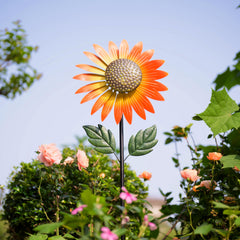 Venniy Sunflower Wind Spinner makes a delightful outdoor gift idea.