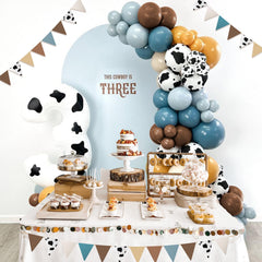 Vicduotex balloon kit includes ribbons and glue dots for easy setup