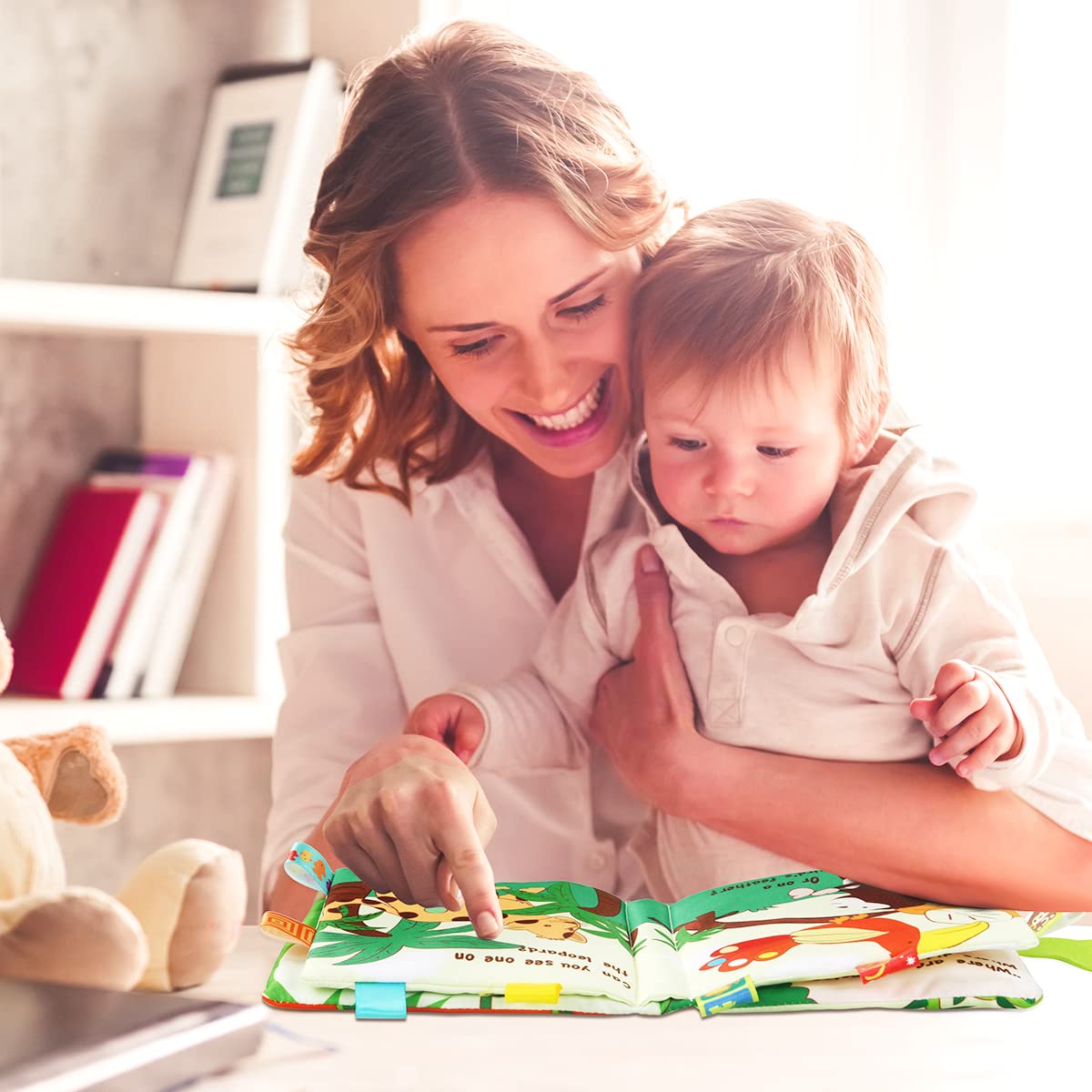 Bright colors and high contrast support visual tracking and recognition