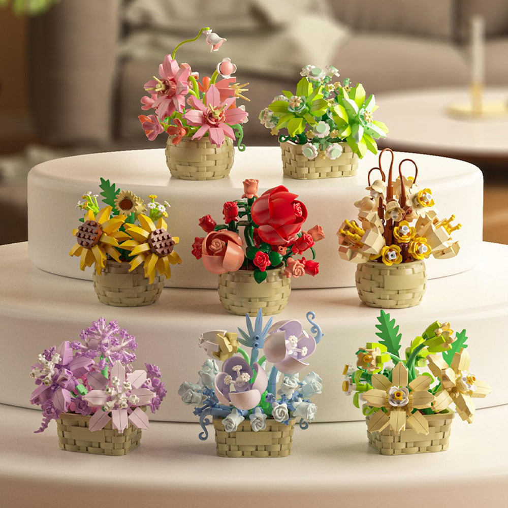 Vilbocr Mini Flowers violet bouquet on a compact display.