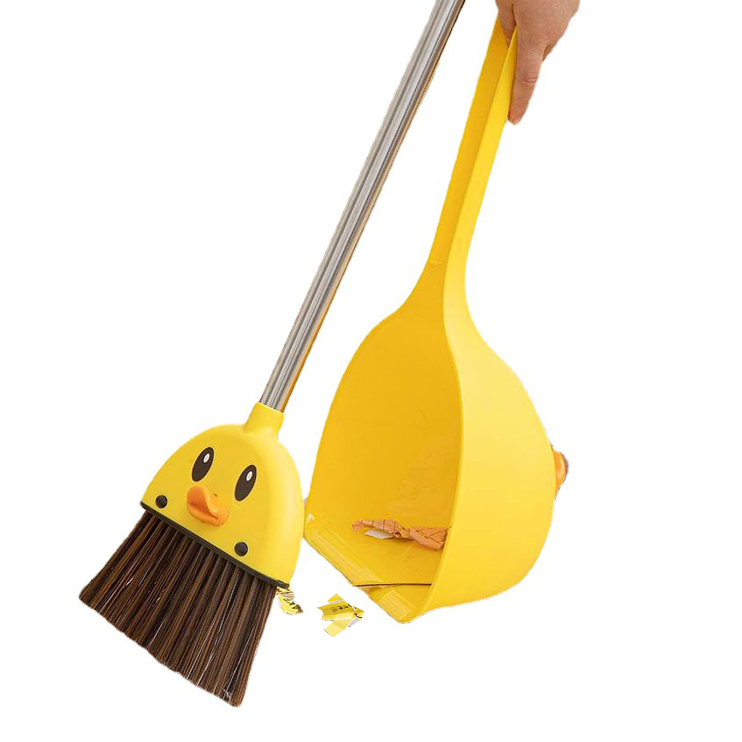 VIPAMZ kids broom with bear handle for comfortable pretend-cleaning grip.