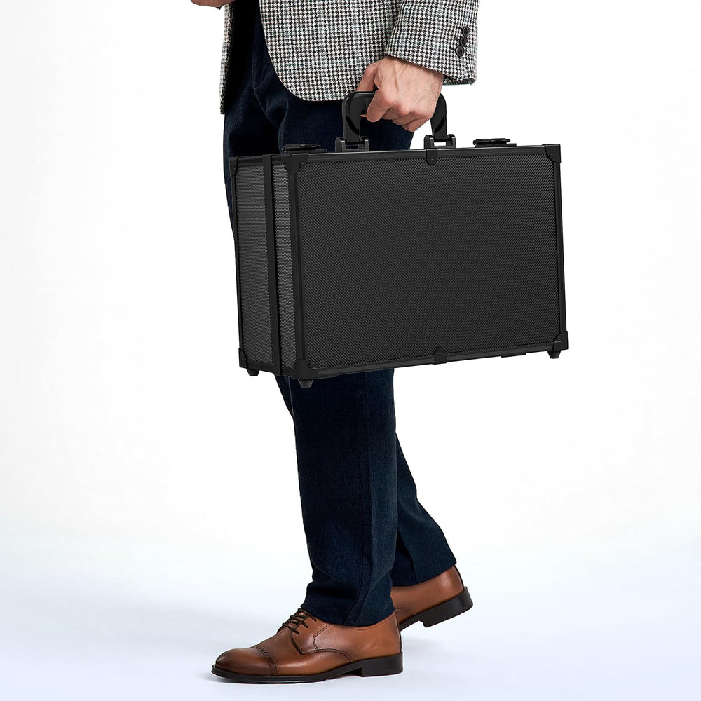 Vitula black exterior card case designed for transport and storage
