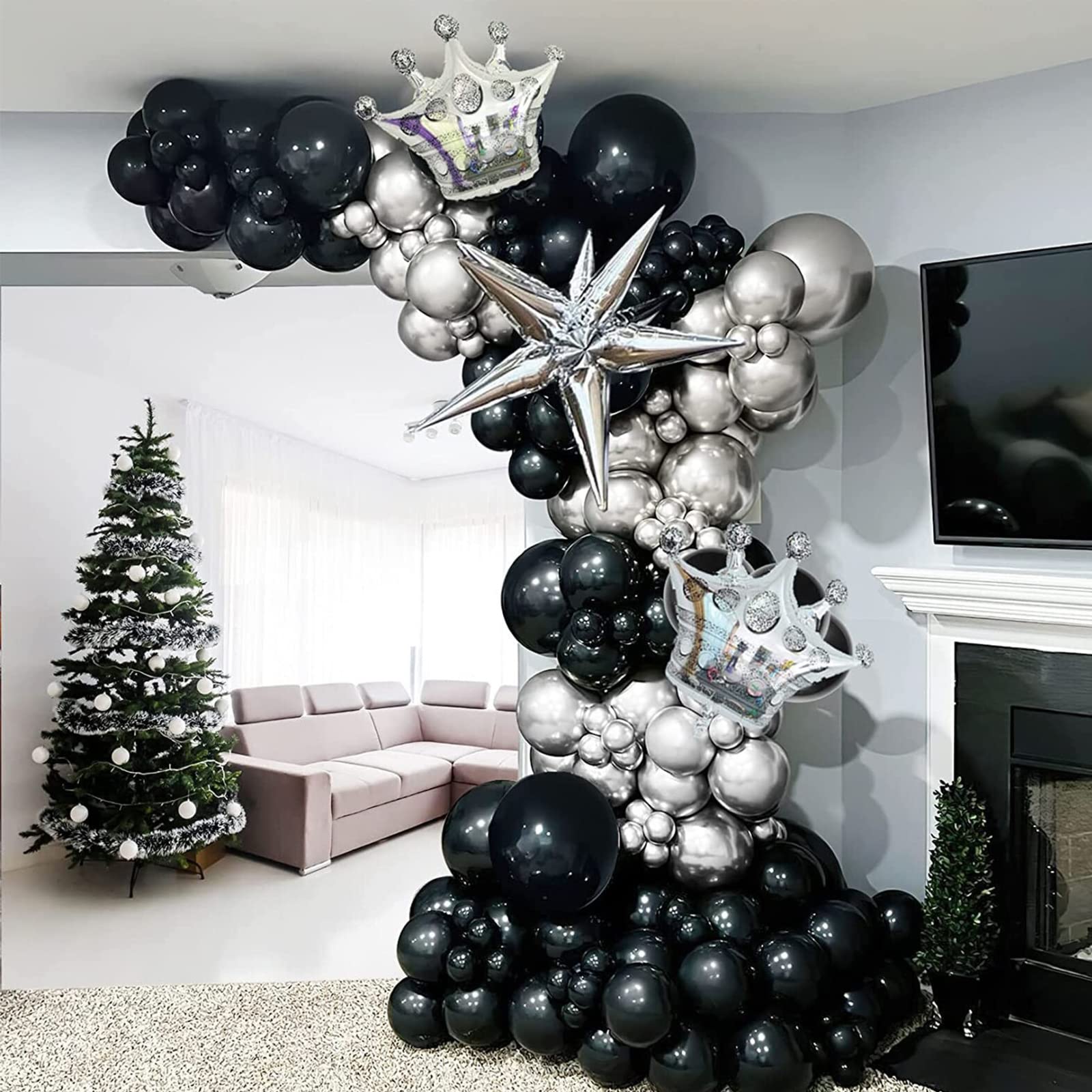 Voircoloria adhesive dots assist precise placement for seamless garlands