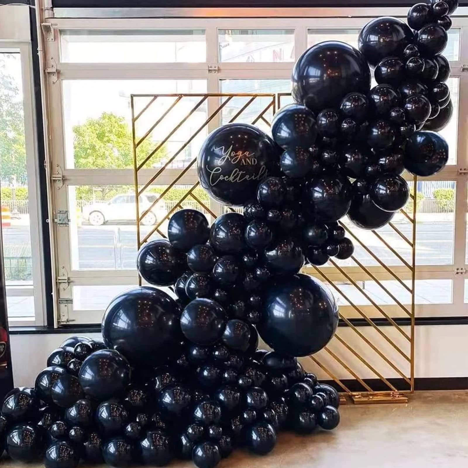 Voircoloria balloon decorating strip simplifies arch creation with steady spacing