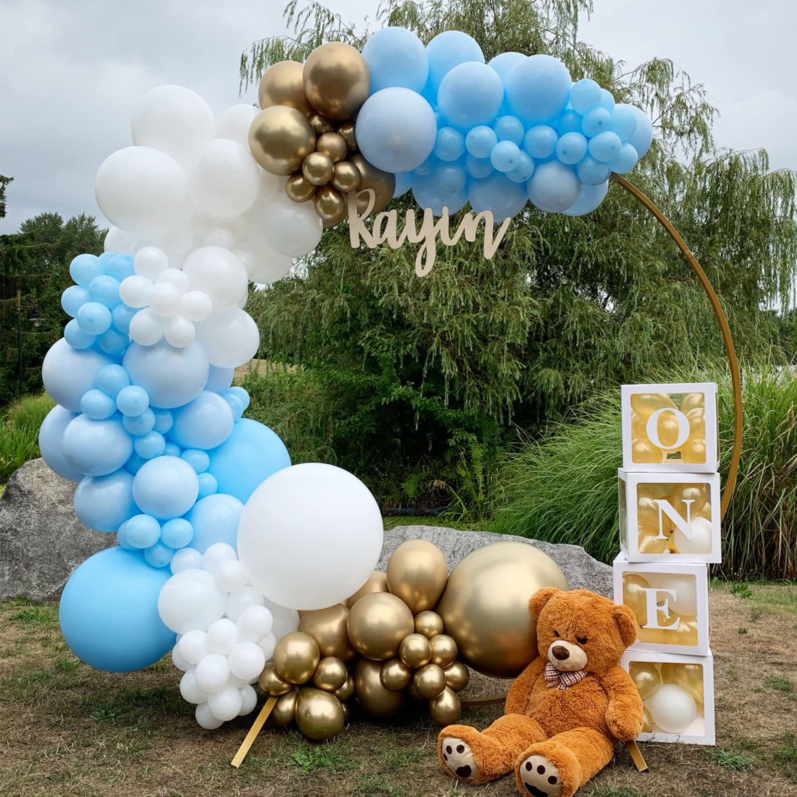 Voircoloria gender reveal decor with soft blue balloons
