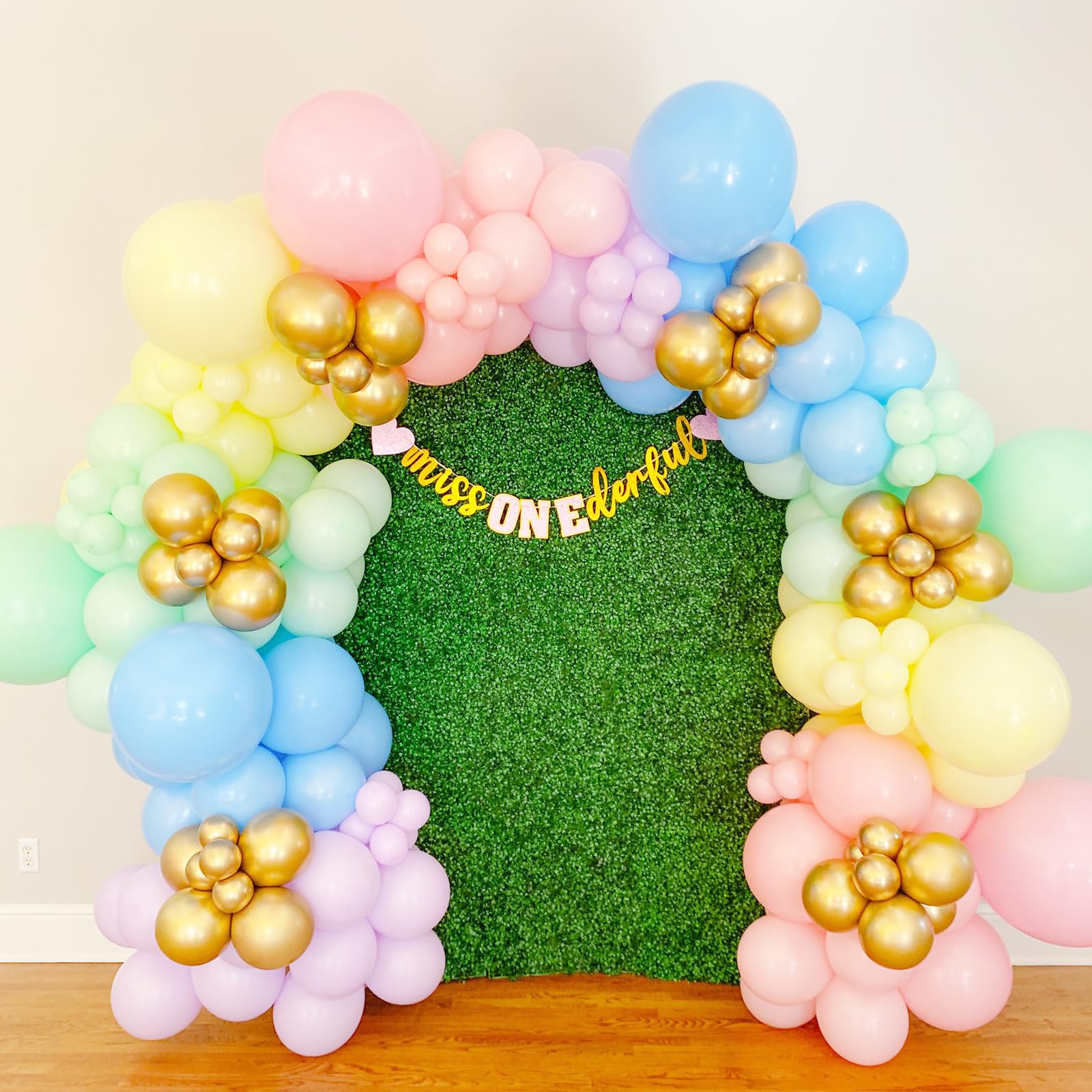 Voircoloria pastel display ideas for weddings and baby showers.
