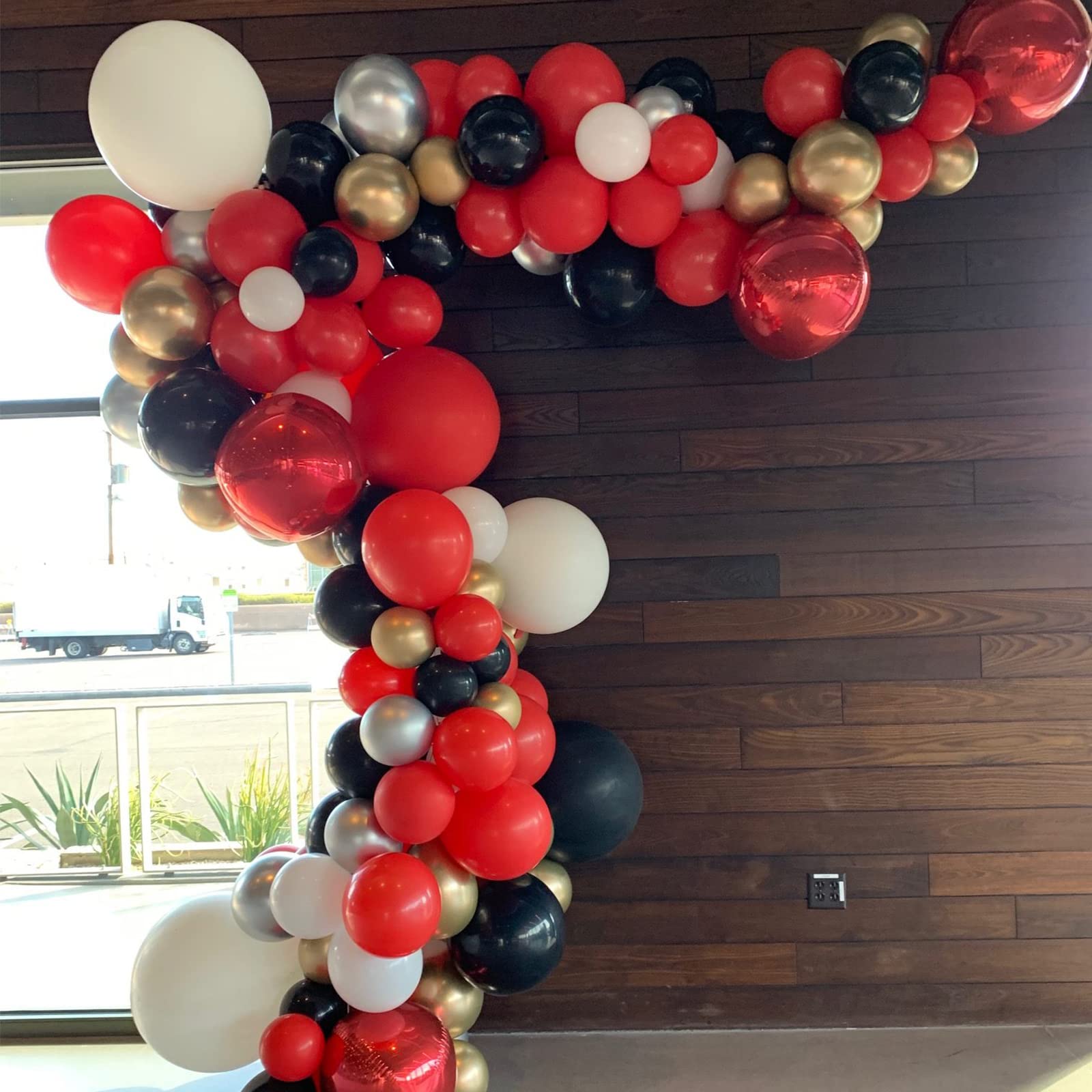 Voircoloria red balloons 18-inch bold statement balloons for focal decor