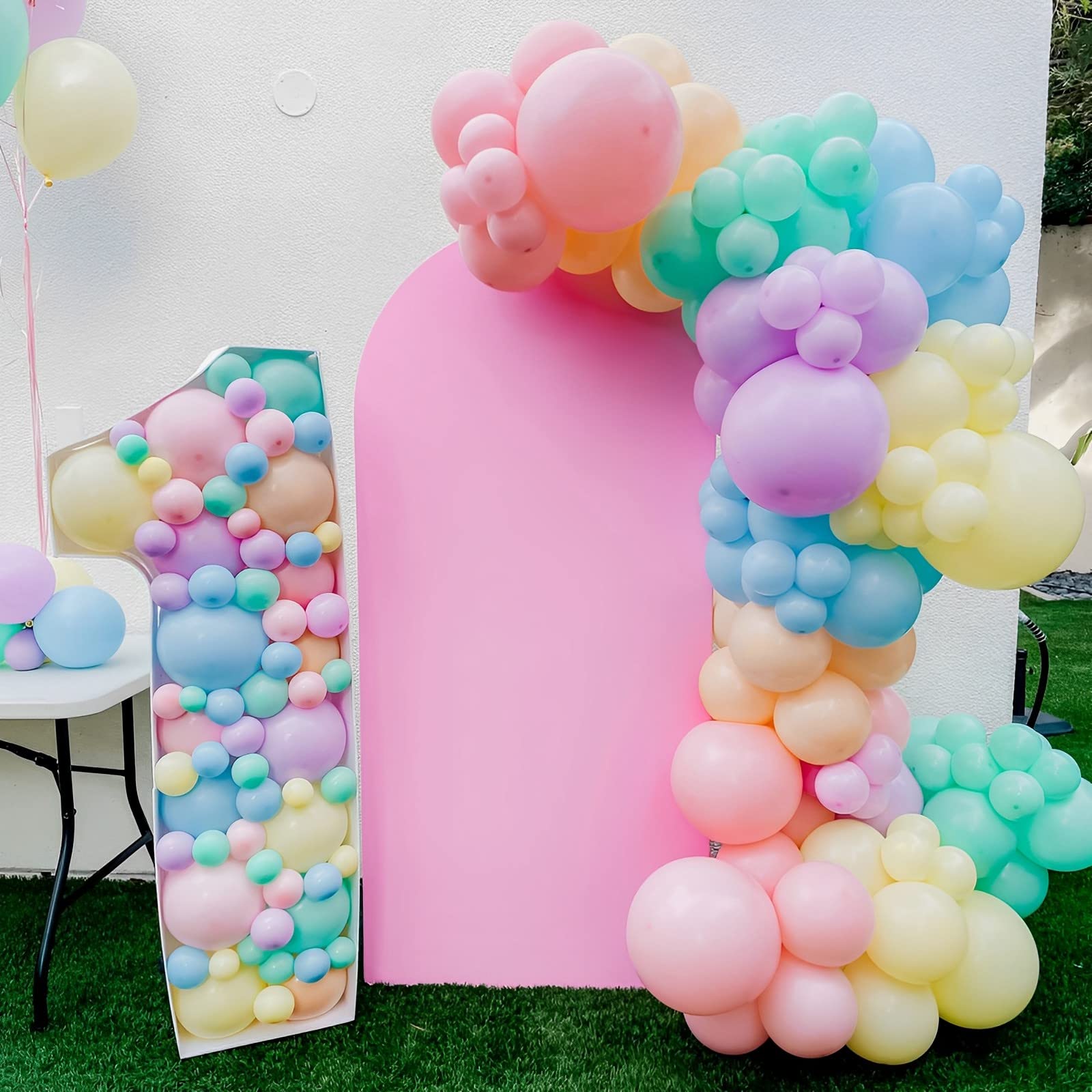 Voircoloria wedding decor pink balloons create elegant, timeless festivity