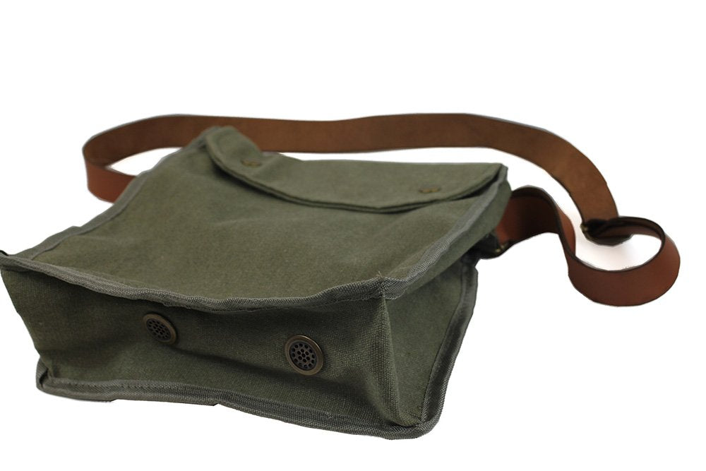 Vosariy Indiana Jones MK VII gas mask bag stitching detail for authentic retro feel