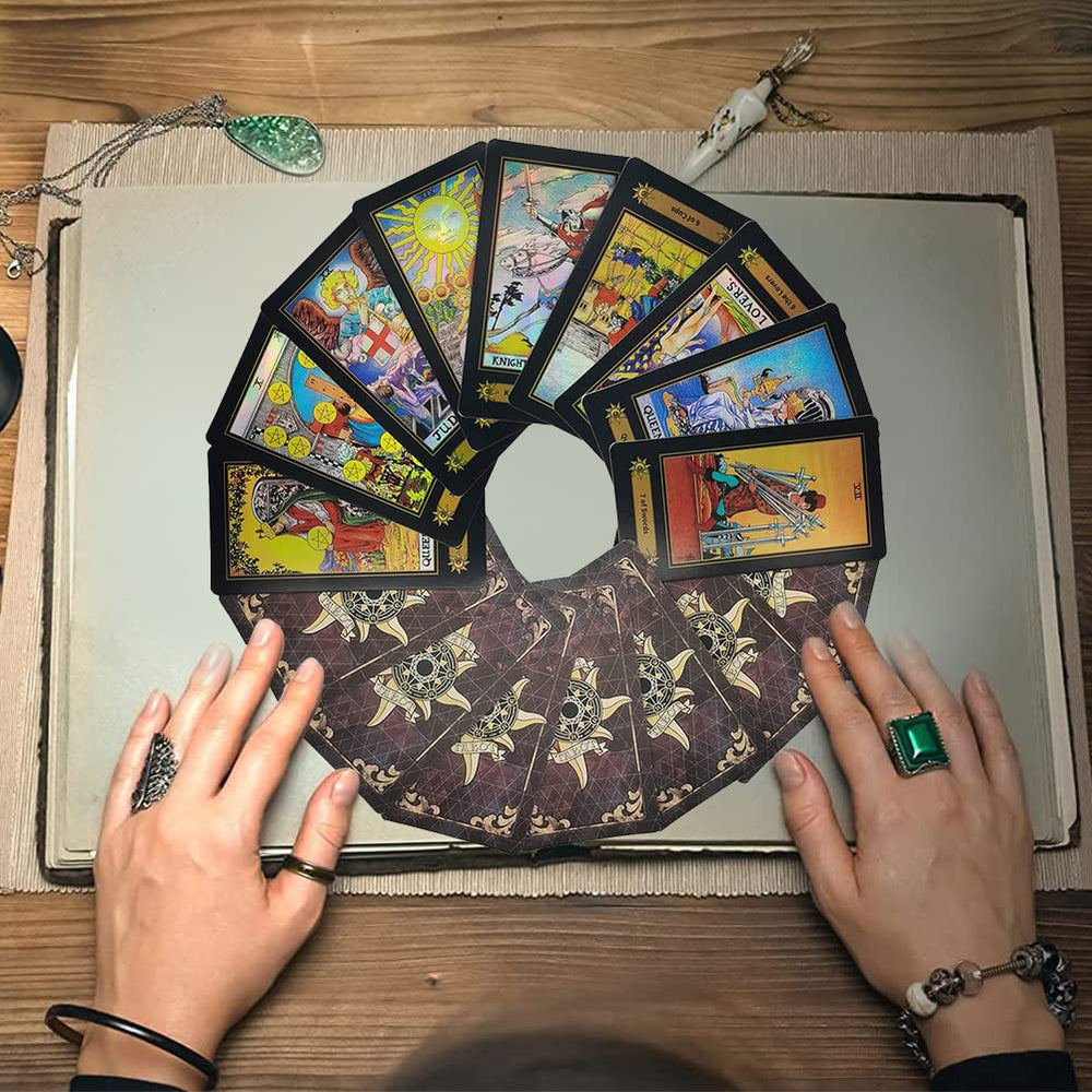 VOVOH tarot card size 11x6 cm is compact for travel readings.