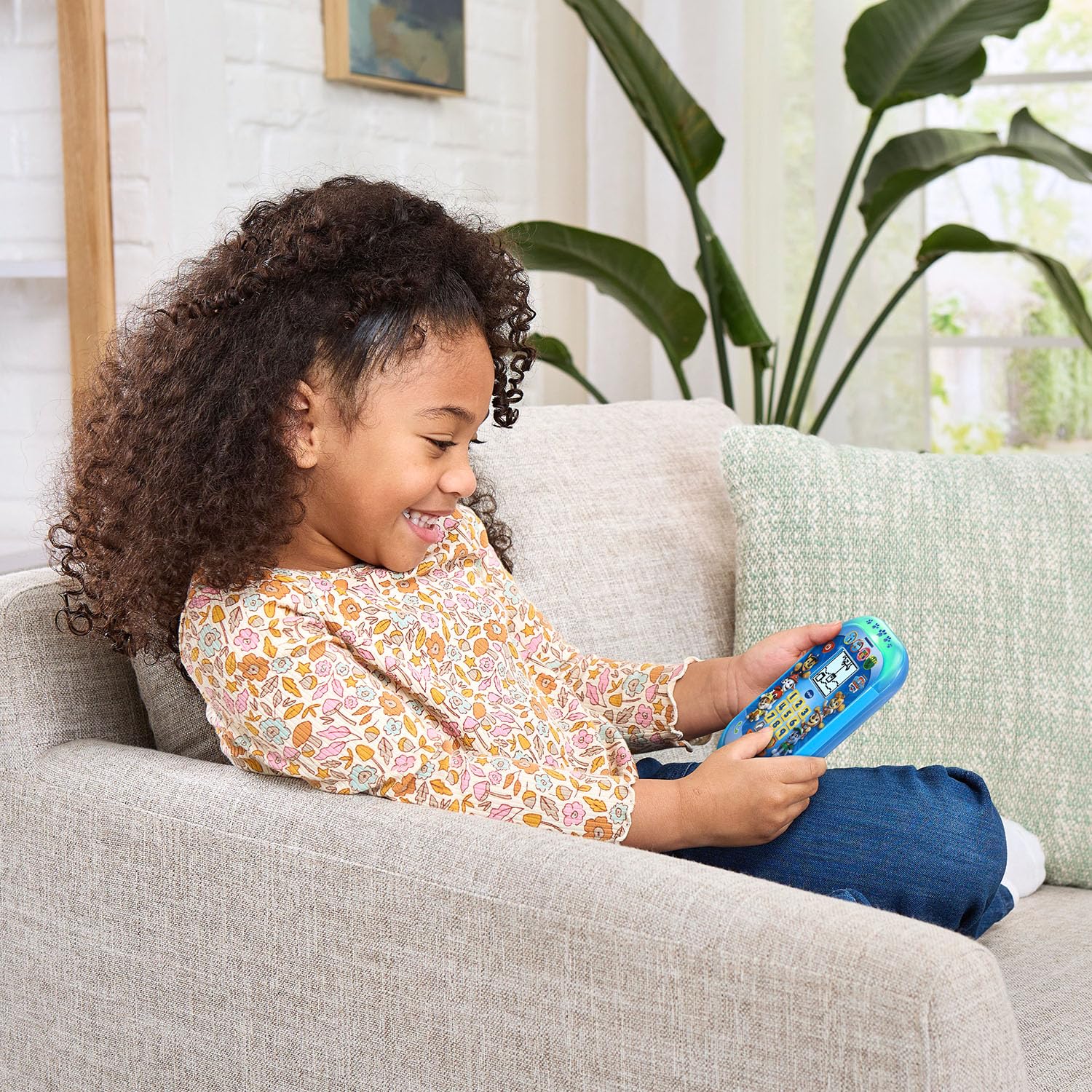 VTech PAW Patrol Rescue Mission Learning Phone Pup Pup Missions—team play with Ryder.