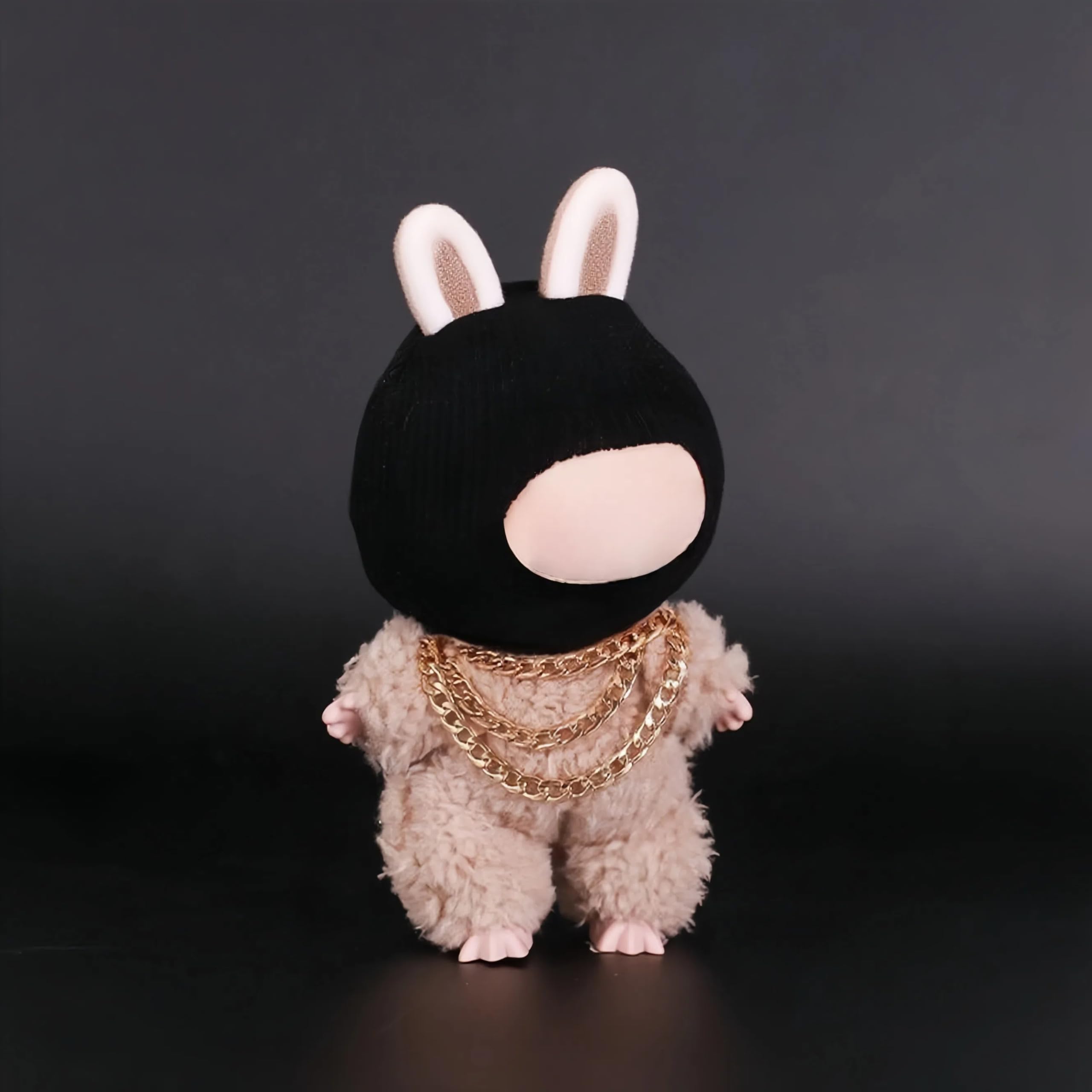 VVQUI doll fashion ensemble for versatile styling and display options.