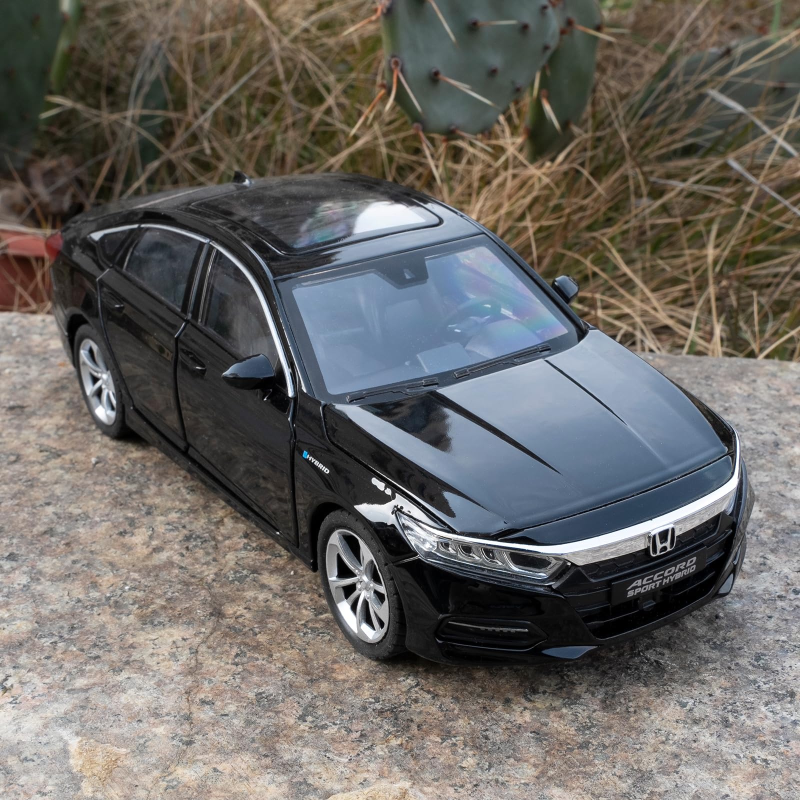 WAKAKAC Accord 1:24 packaging gift-ready ensures easy gifting