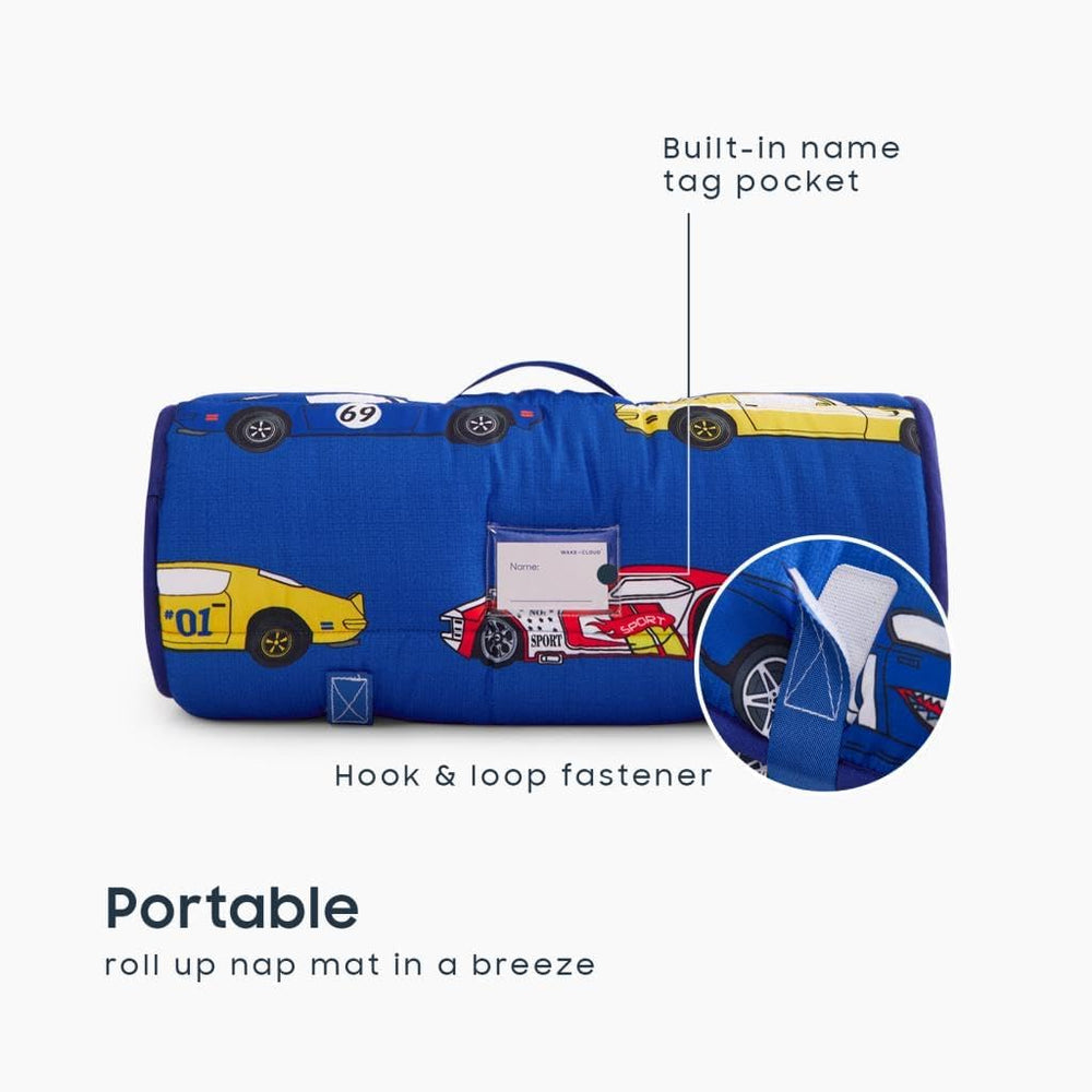 Wake In Cloud roll-up fastener and handle simplify transport.