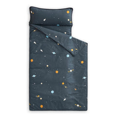 Wake In Cloud nap mat with built-in blanket for extra warmth.