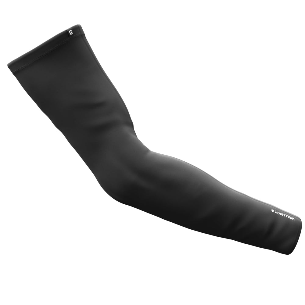 Wallhack Gaming Pro Sleeve, full-length with exposed hand, enhances comfort and smooth glide on mouse pads
