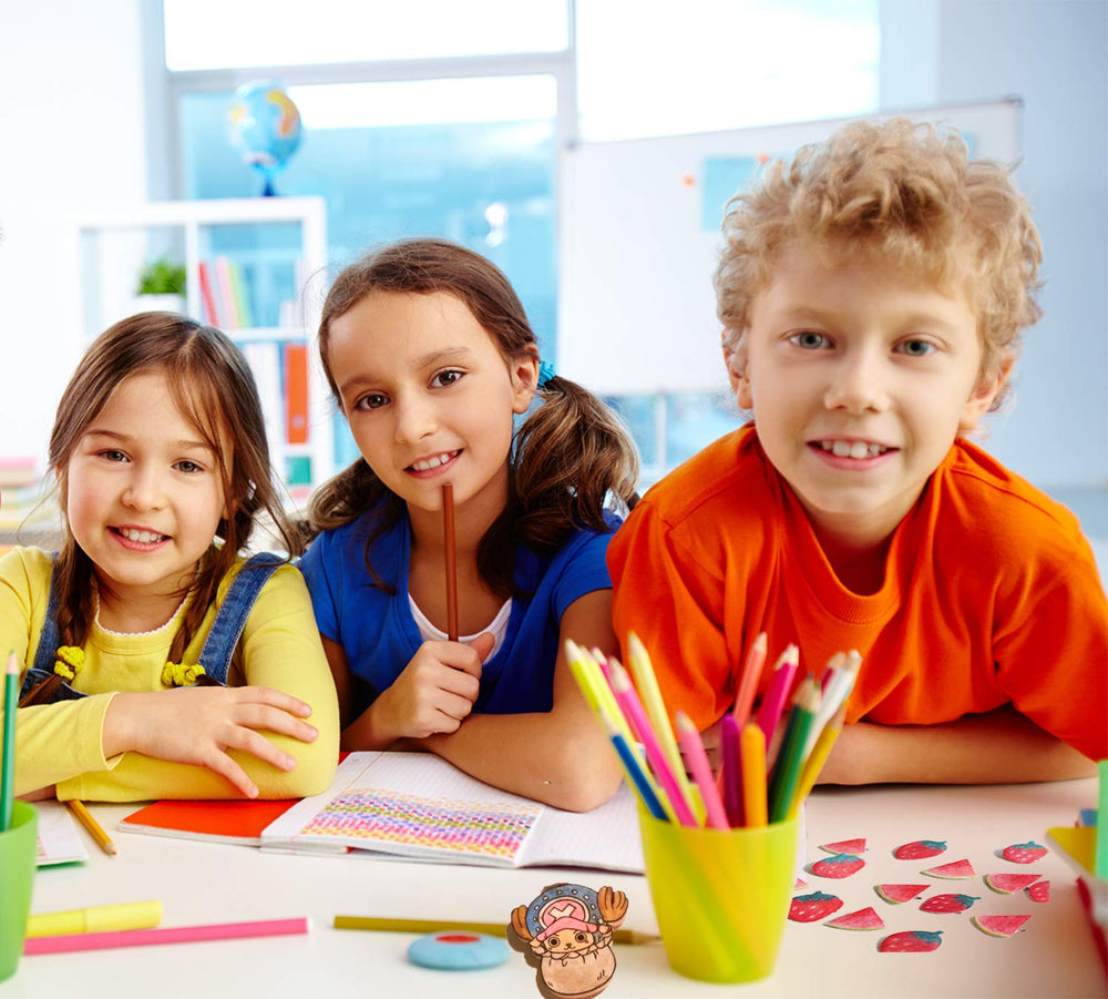 Warckon miniature world shrink paper lets tiny designs become adorable charms.