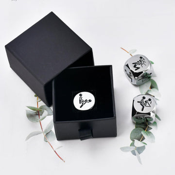 Wareon dice showing six engraved food options