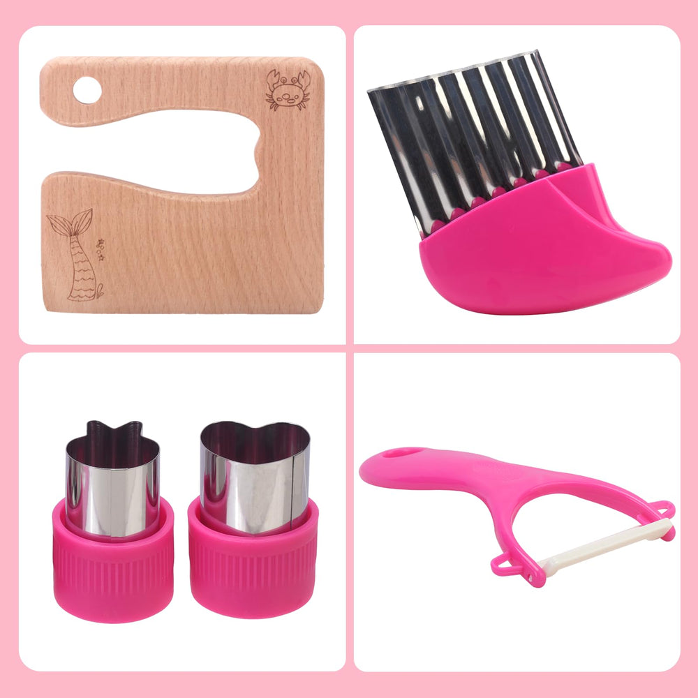 WaterSummer sandwich cutters turn snacks into fun shapes for playtime.
