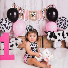WAUAO barn farm cowgirl banner enhances rustic party visuals