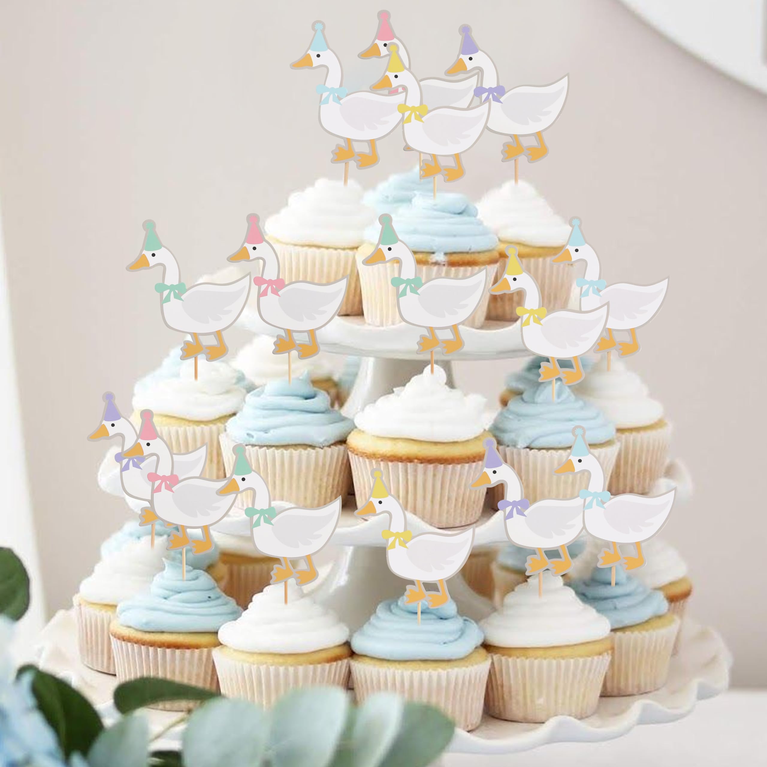 WAWUO goose cupcake toppers with waving wings for a festive vibe