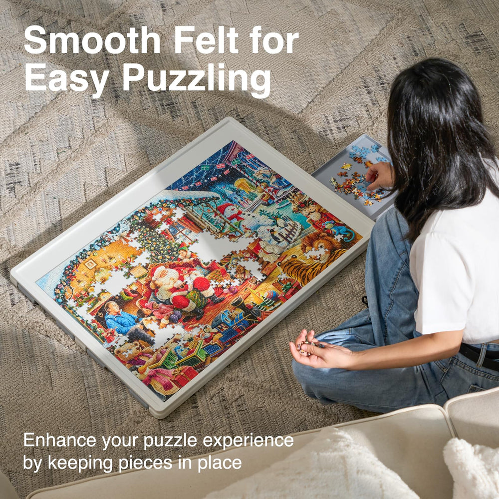 WelGEE ergonomic sloped edge reduces wrist strain during puzzling.