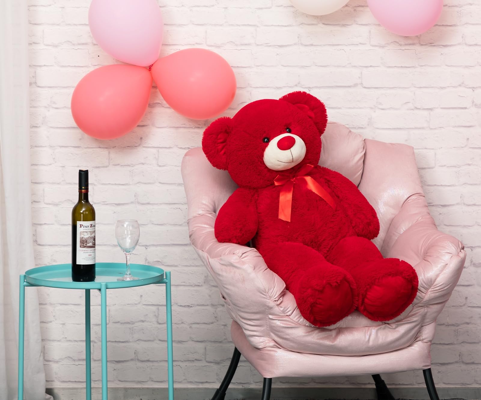 WENMOTDY soft plush material enhances cuddling comfort.