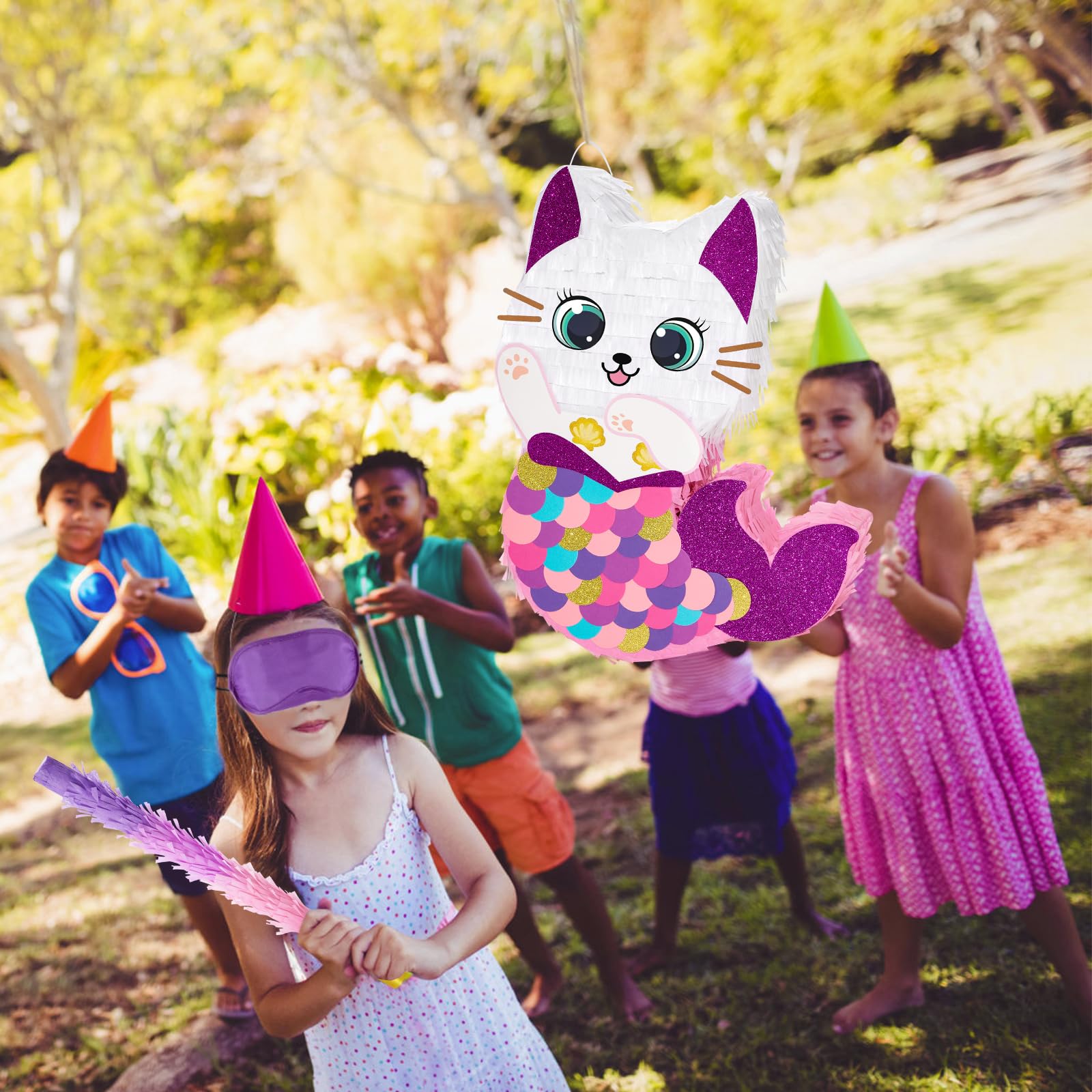 WERNNSAI pinata features a hanging loop for simple setup.